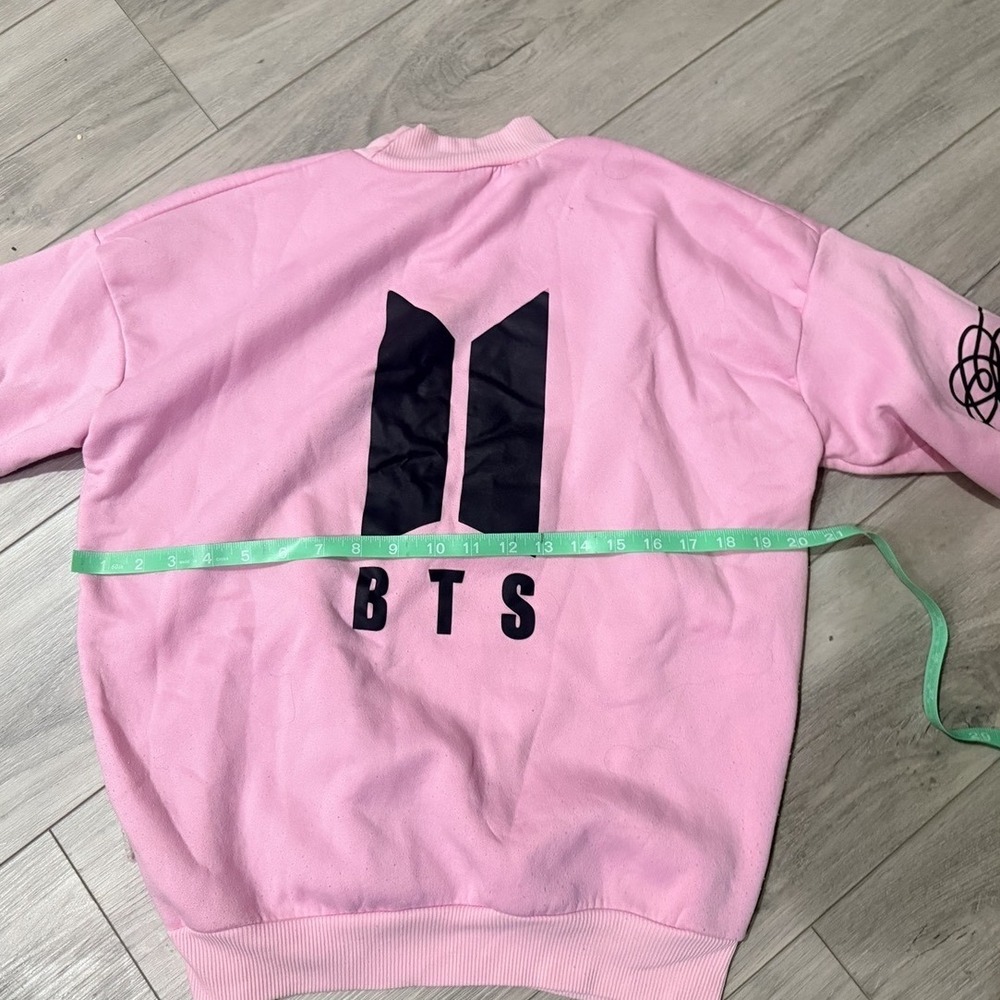BTS Sweatshirt Unisex Medium Pink Good Love Yourself Graphic K-Pop Merch - Picture 2 of 4